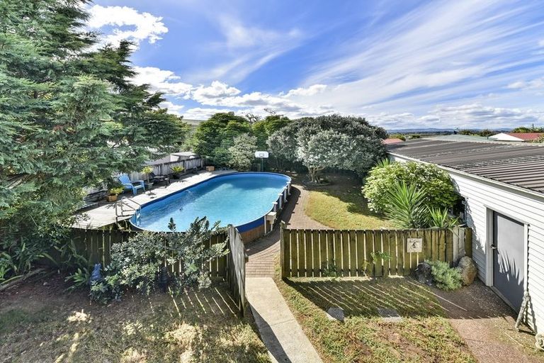 Photo of property in 9 Mail Avenue, Weymouth, Auckland, 2103