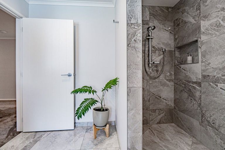 Photo of property in 7 Pike Place, Ferndale, New Plymouth, 4310