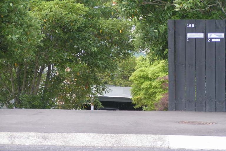 Photo of property in 1/169 Queen Street, Northcote Point, Auckland, 0627