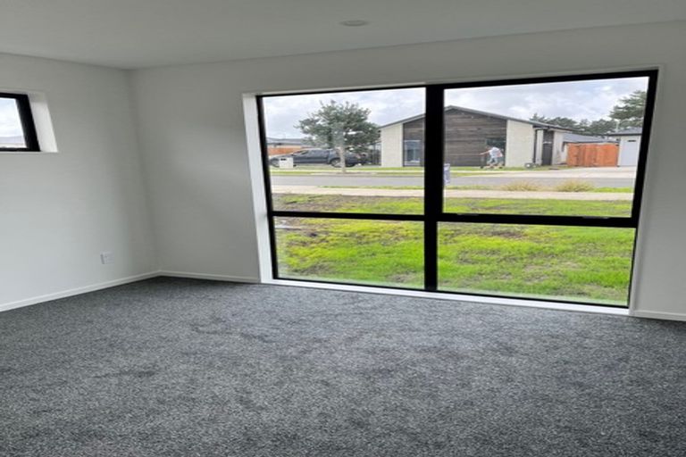 Photo of property in 19 Opouatu Avenue, Glenbrook, Waiuku, 2681