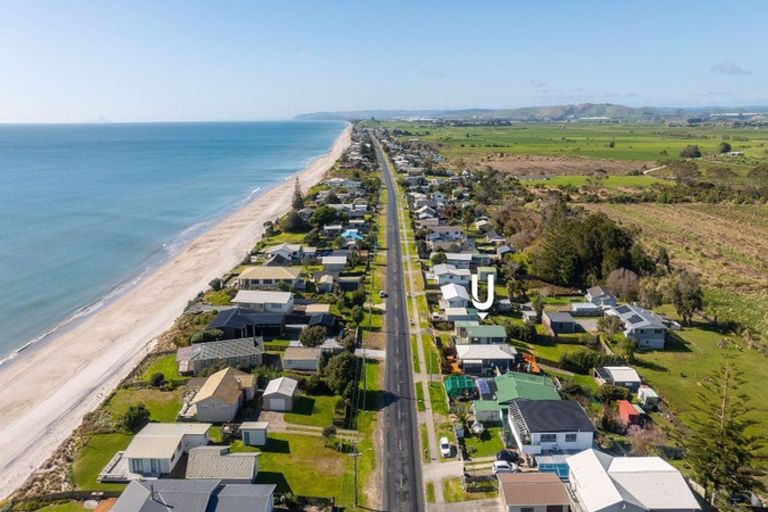 Photo of property in 384 Pukehina Parade, Pukehina, Te Puke, 3189