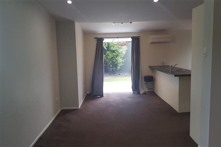Photo of property in 14 Whittington Avenue, Woolston, Christchurch, 8023