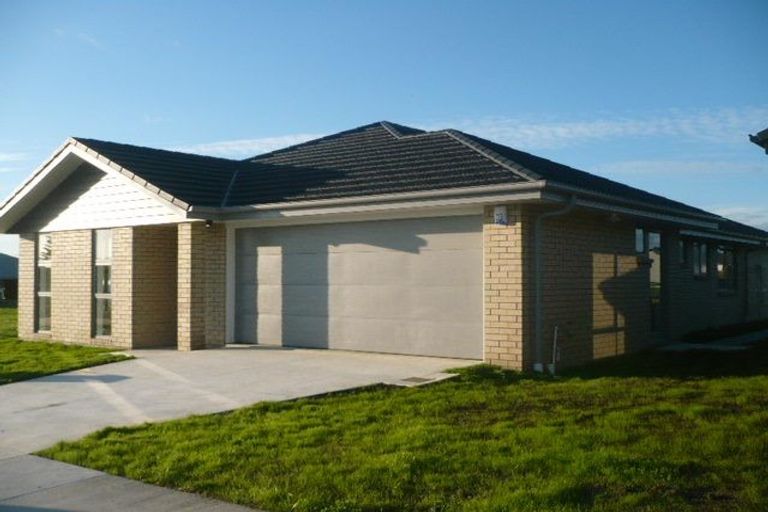 Photo of property in 12 Maxwell Road, Pukekohe, 2120