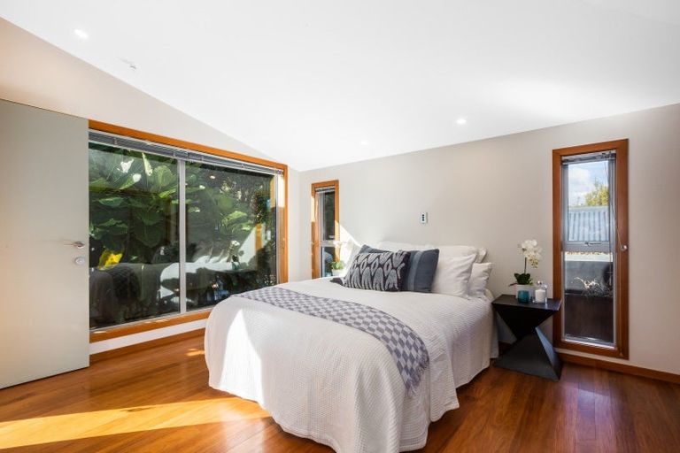 Photo of property in 7a Sunset Parade, Plimmerton, Porirua, 5026