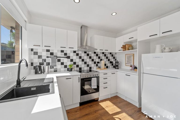 Photo of property in 3/27a Miro Street, New Lynn, Auckland, 0600