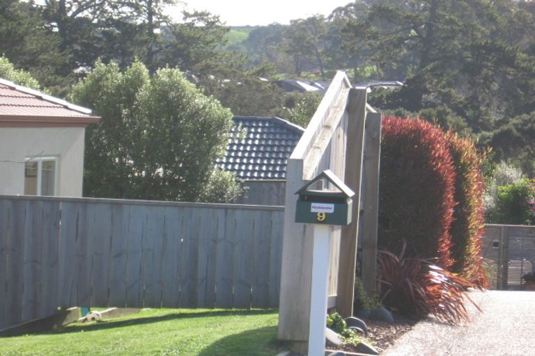 Photo of property in 9 Meridian Court, Oteha, Auckland, 0632