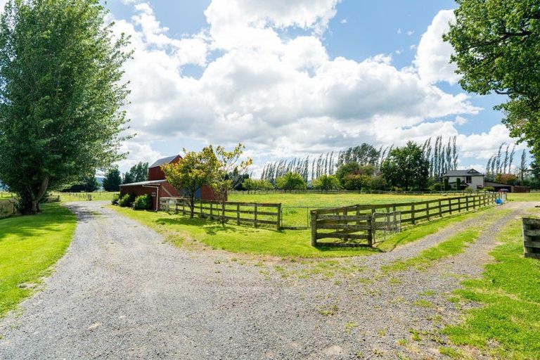 Photo of property in 320 Gladstone Road South, East Taieri, Mosgiel, 9092