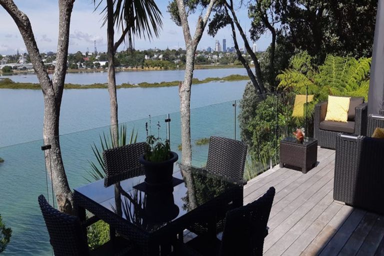 Photo of property in 3a Wesley Street, Devonport, Auckland, 0624