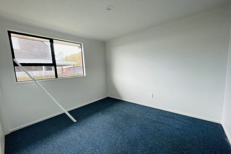 Photo of property in 54 Momorangi Crescent, Redwood, Christchurch, 8051