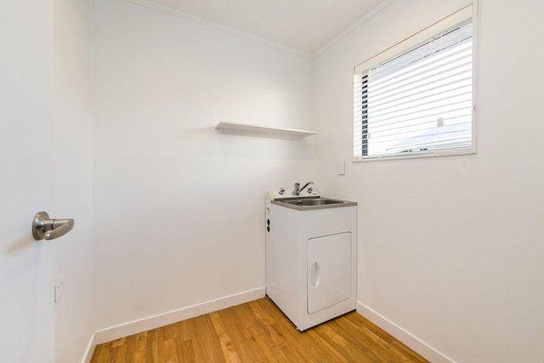 Photo of property in 52a Benmore Avenue, Cloverlea, Palmerston North, 4412