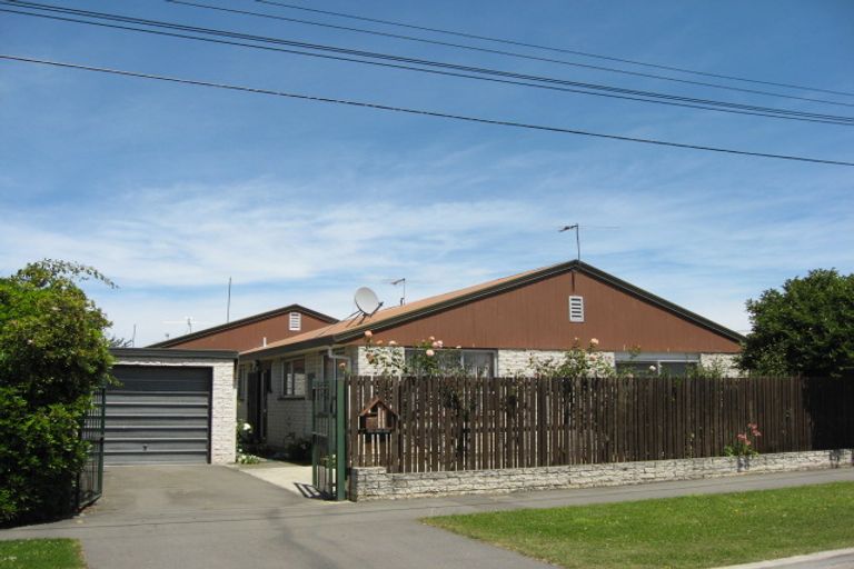 Photo of property in 3/16 Gresford Street, Edgeware, Christchurch, 8013