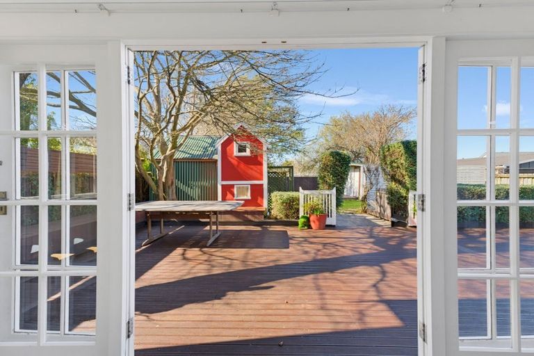 Photo of property in 40 North Parade, Richmond, Christchurch, 8013