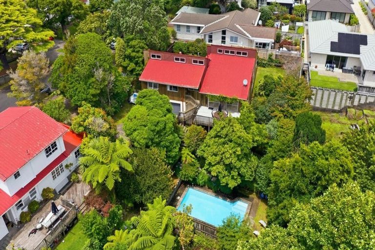 Photo of property in 5 Magnolia Drive, Westown, New Plymouth, 4310