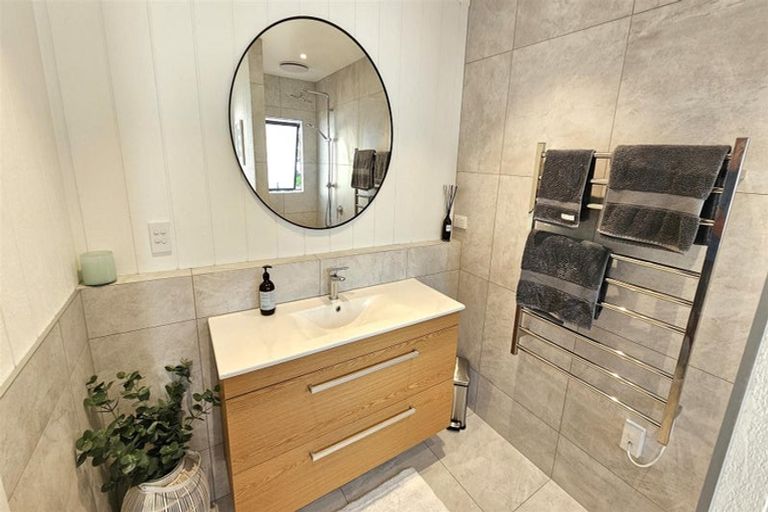 Photo of property in 103 Pacific Parade, Matarangi, Whitianga, 3592