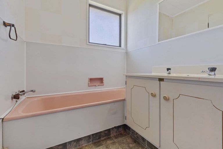 Photo of property in 10 Bradley Place, Lynmore, Rotorua, 3010