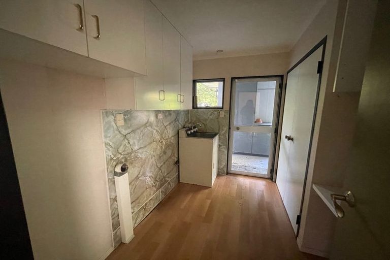 Photo of property in 87 Point View Drive, East Tamaki Heights, Auckland, 2016