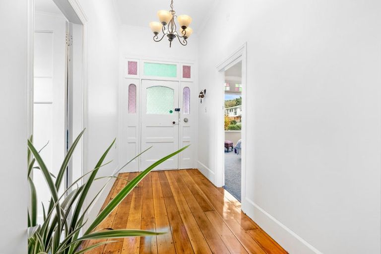 Photo of property in 12 Kauika Road, Avenues, Whangarei, 0110