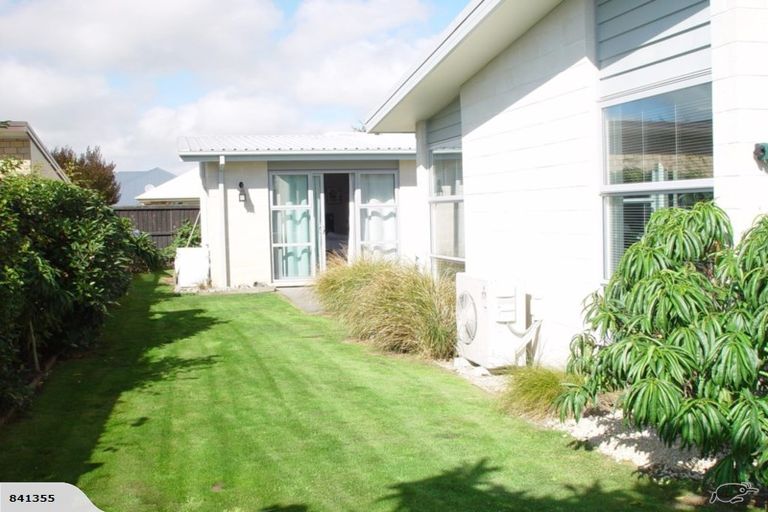 Photo of property in 20 Cedar Place, Rangiora, 7400