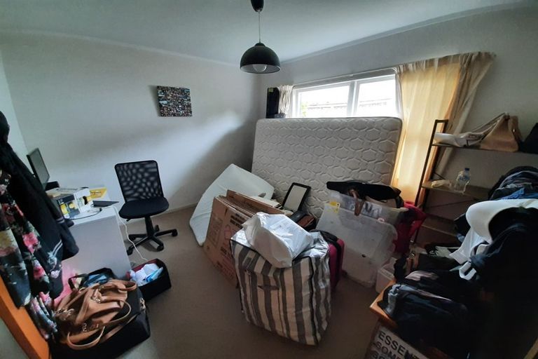 Photo of property in 2/73 Newhaven Terrace, Mairangi Bay, Auckland, 0630