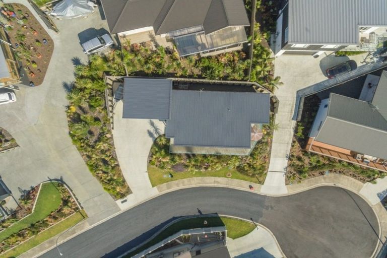 Photo of property in 13 Protea Drive, Cable Bay, 0420