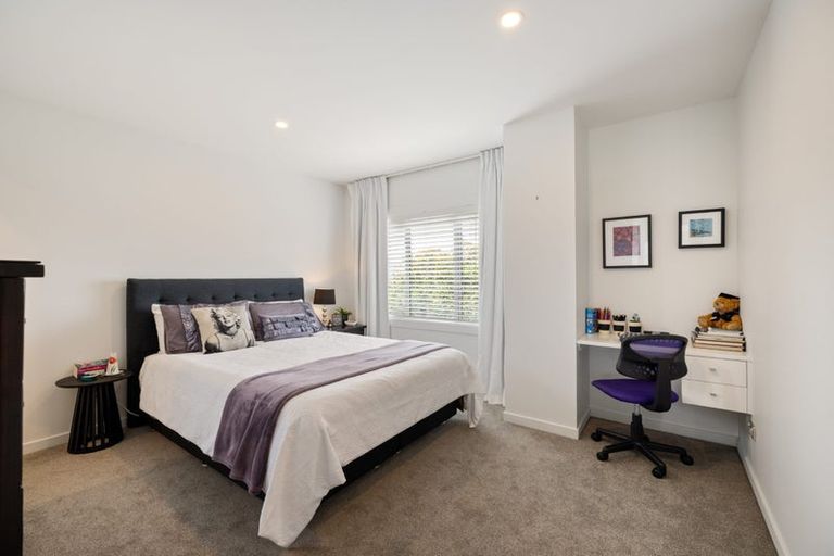 Photo of property in 33 Applefield Court, Northwood, Christchurch, 8051