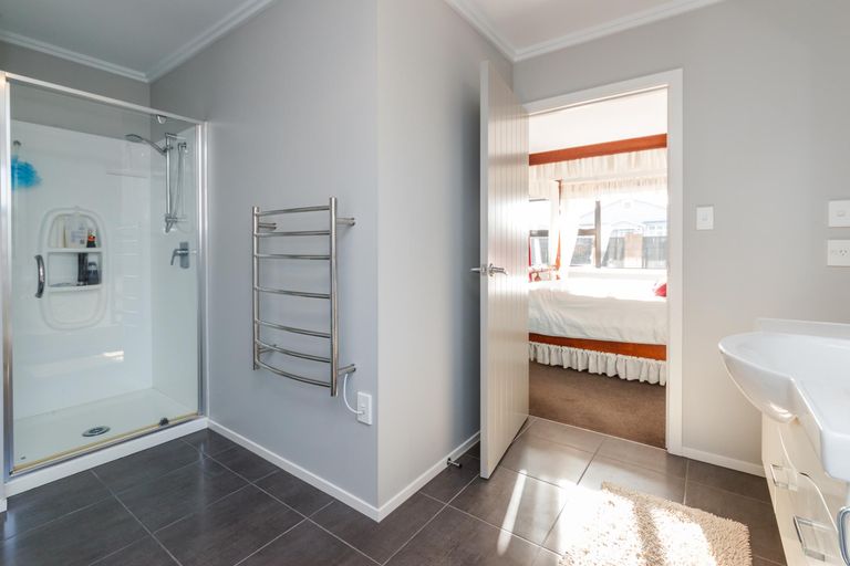 Photo of property in 1 Angelina Way, Kelvin Grove, Palmerston North, 4414