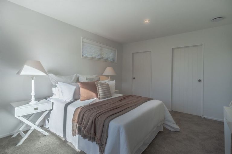 Photo of property in 75a Farquhars Road, Redwood, Christchurch, 8051