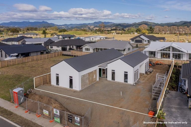 Photo of property in 14 Awatea Drive, Whitianga, 3510