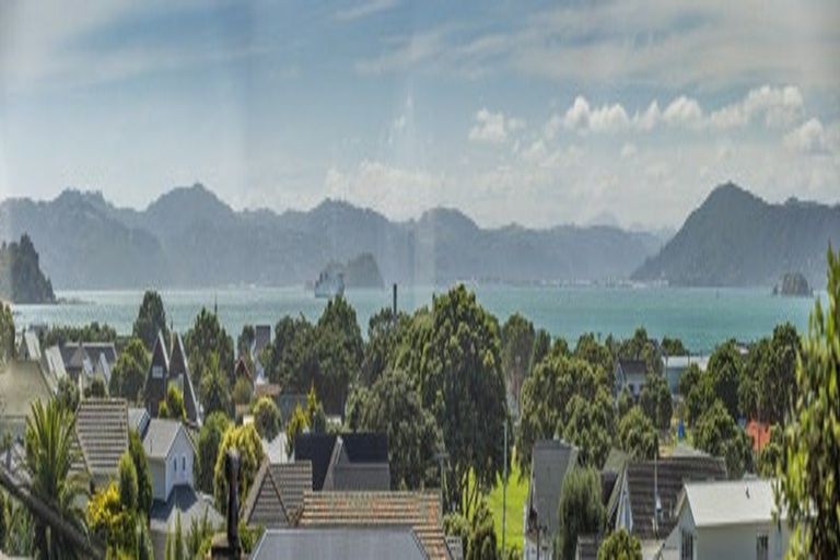 Photo of property in 4 Pinnacle Street, Seatoun, Wellington, 6022