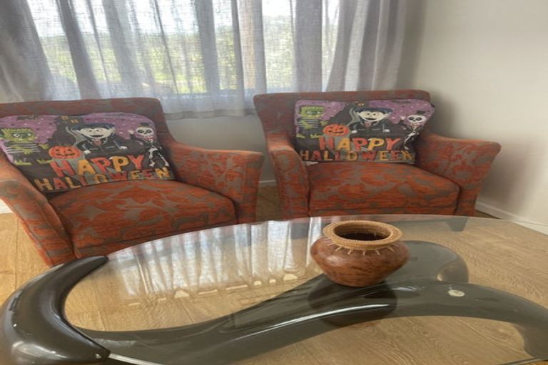 Photo of property in 49 Tawa Road, Kumeu, 0891