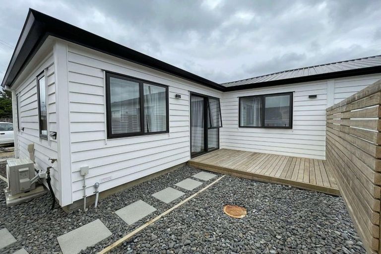 Photo of property in 52 Landon Avenue, Mangere East, Auckland, 2024