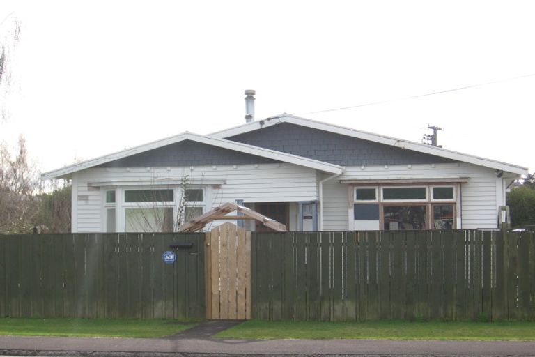Photo of property in 120 Rimu Street, Maeroa, Hamilton, 3200