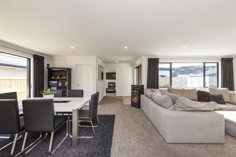 Photo of property in 22 Freedom Drive, Kelvin Grove, Palmerston North, 4414