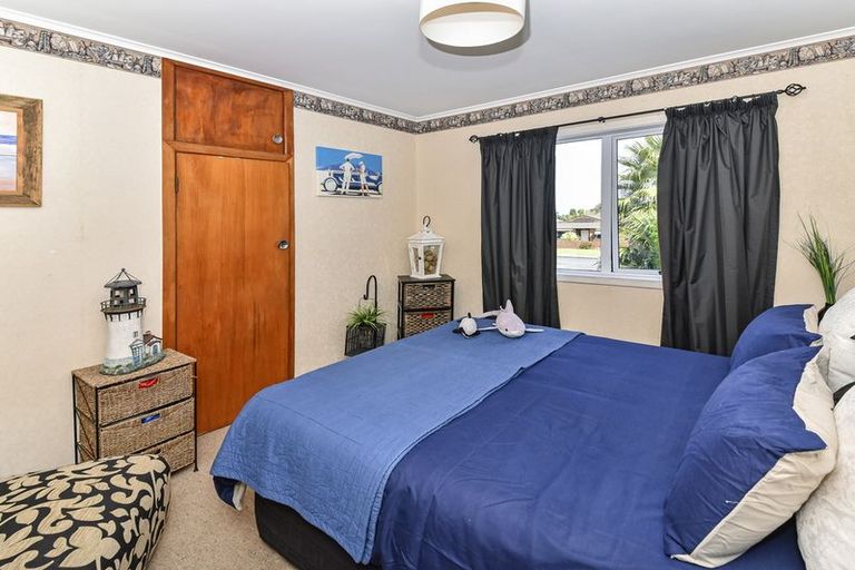 Photo of property in 9 Mail Avenue, Weymouth, Auckland, 2103