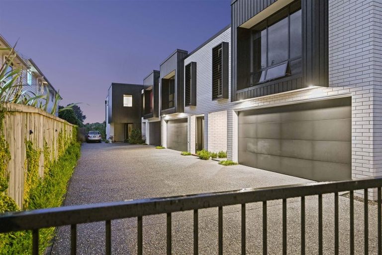 Photo of property in 2/21 Manning Street, Hamilton Central, Hamilton, 3204