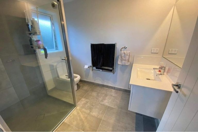 Photo of property in 9 Walnut Road, Riverhead, 0820