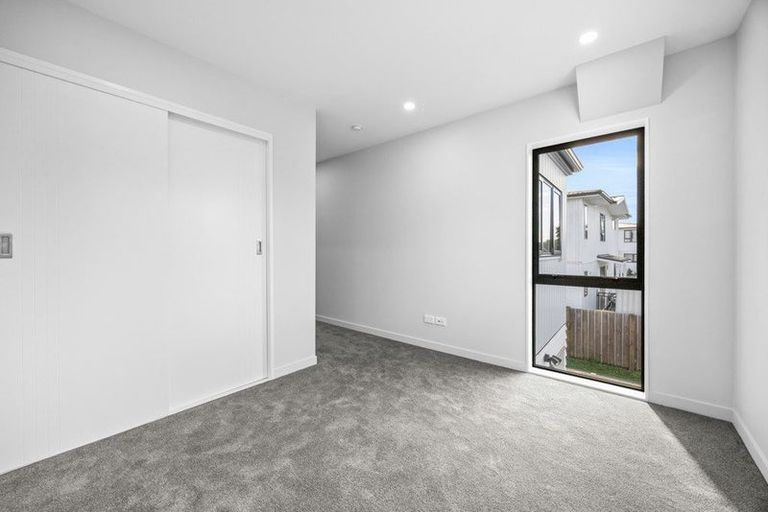 Photo of property in 40c Trentham Road, Papakura, 2110