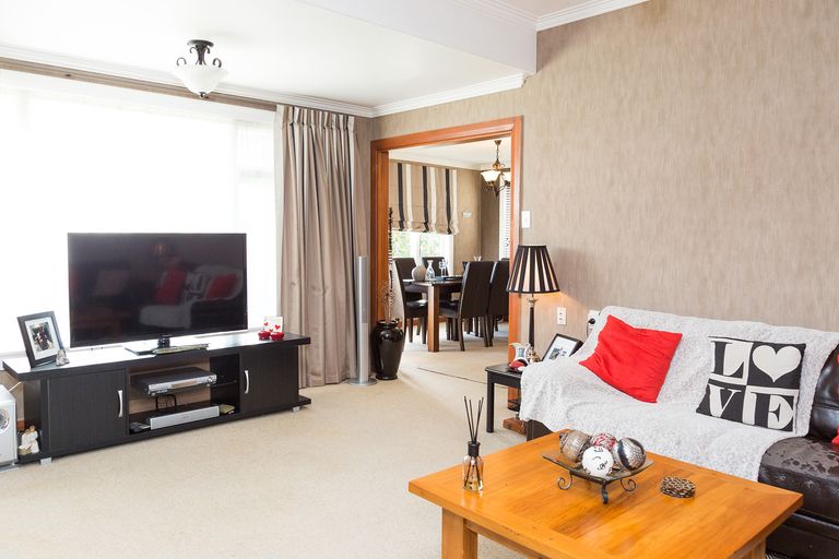 Photo of property in 53 Wood Street, Takaro, Palmerston North, 4410