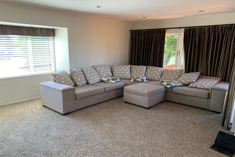 Photo of property in 41 Lynwood Road, New Lynn, Auckland, 0600