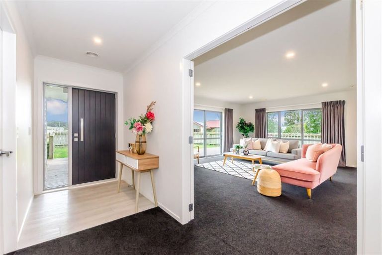 Photo of property in 1 Gardner Place, Otaki, 5512