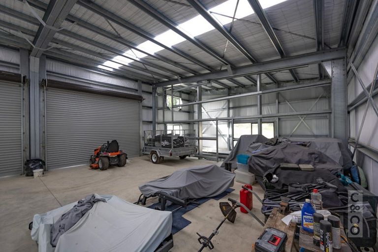 Photo of property in 22 Houkura Place, Taupaki, Henderson, 0782