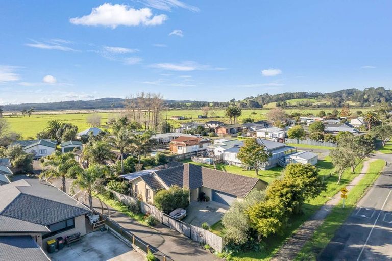 Photo of property in 45b Springs Road, Parakai, 0830