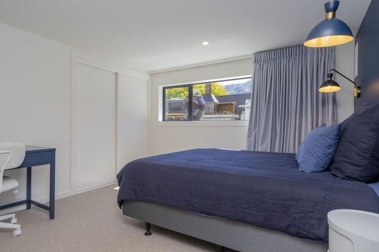 Photo of property in 2 Jenkins Place, Arrowtown, 9302