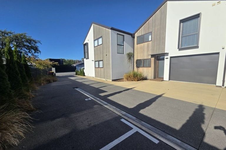 Photo of property in 3/9 Edgeware Road, St Albans, Christchurch, 8014