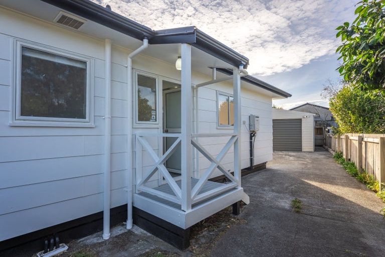 Photo of property in 4 Ross Grove, Paraparaumu, 5032