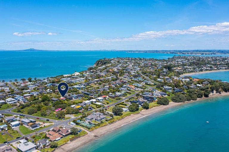 Photo of property in 30 De Luen Avenue, Tindalls Beach, Whangaparaoa, 0930