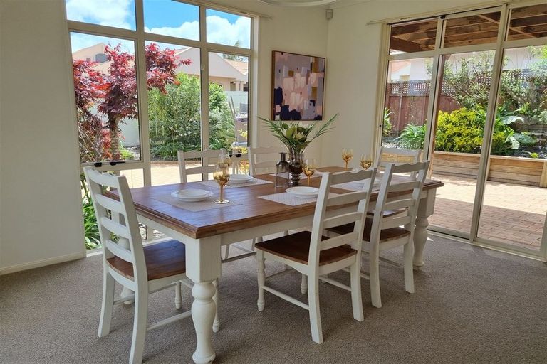 Photo of property in 5 Kentia Way, Somerville, Auckland, 2014