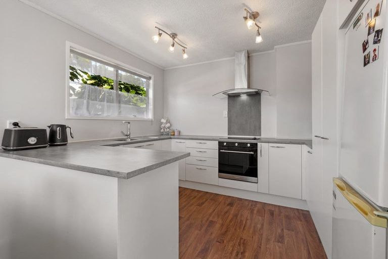 Photo of property in 4 Leaming Place, Clarks Beach, 2122