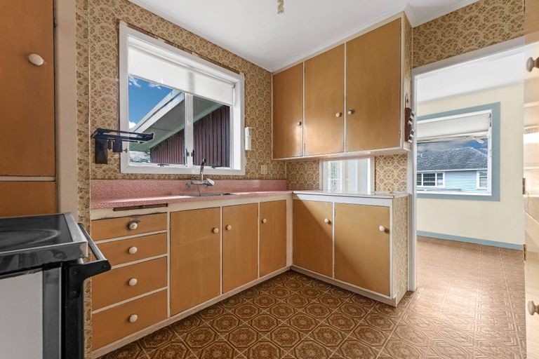 Photo of property in 30 Abbotleigh Avenue, Te Atatu Peninsula, Auckland, 0610