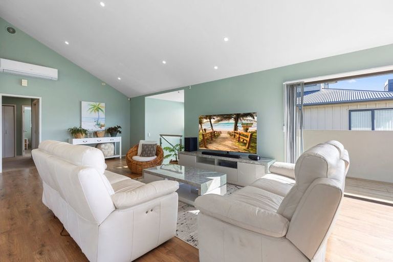 Photo of property in 918b Papamoa Beach Road, Papamoa Beach, Papamoa, 3118